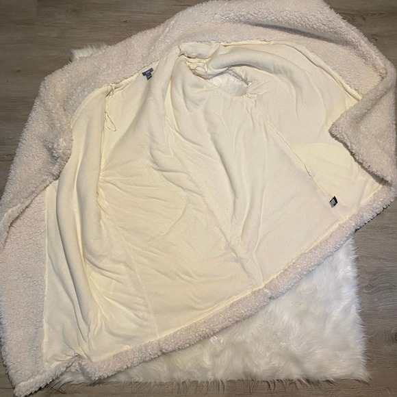Aerie White Teddy Bear Vest Cardigan Medium - Picture 9 of 10